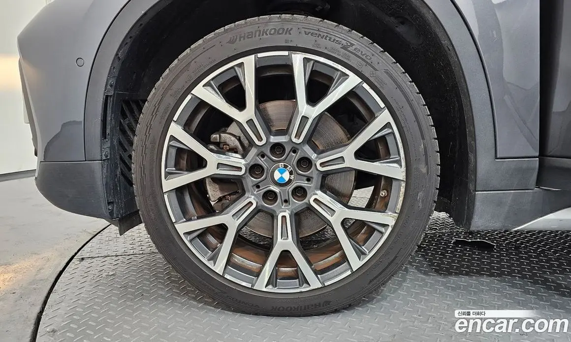 BMW X1 2022 2.0 автомат (гидро), фото 5 BMW X1 2022 2.0 автомат (гидро), фото 5