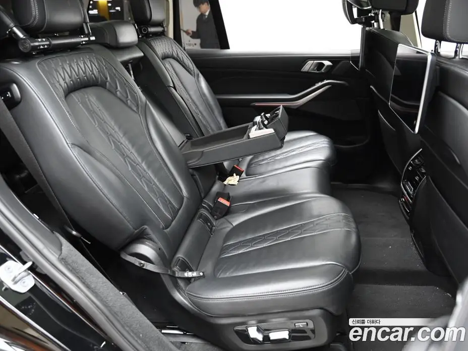 BMW X7 2021 3.0 автомат (гидро), фото 12