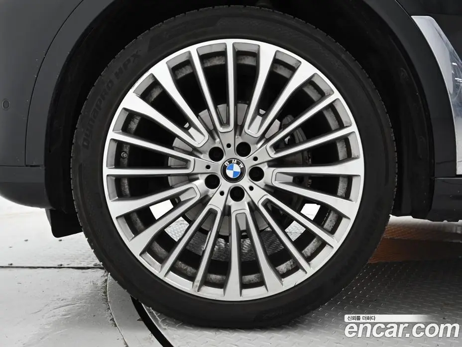 BMW X7 2021 3.0 автомат (гидро), фото 5