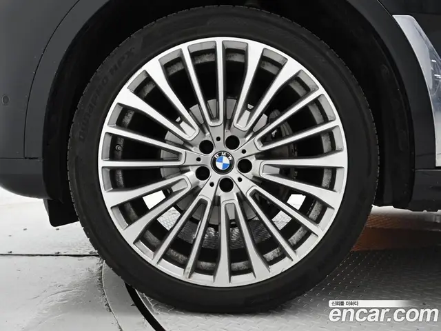 BMW X7 2021 3.0 автомат (гидро), миниатюра 5