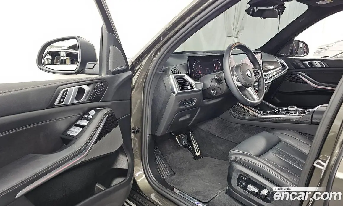 BMW X7 2025 3.0 автомат (гидро), фото 13 BMW X7 2025 3.0 автомат (гидро), фото 13