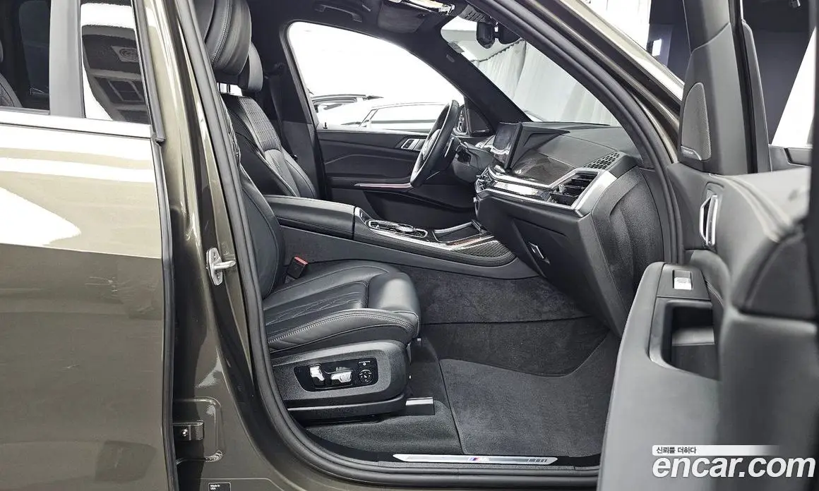 BMW X7 2025 3.0 автомат (гидро), фото 17 BMW X7 2025 3.0 автомат (гидро), фото 17