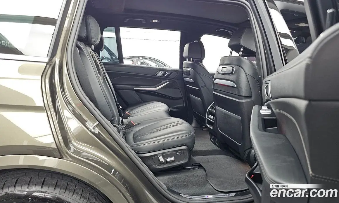 BMW X7 2025 3.0 автомат (гидро), фото 18 BMW X7 2025 3.0 автомат (гидро), фото 18