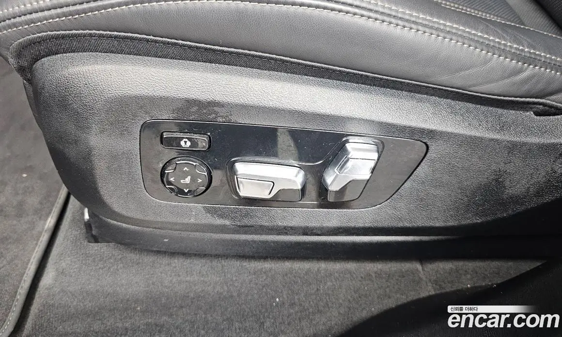 BMW X7 2025 3.0 автомат (гидро), фото 31 BMW X7 2025 3.0 автомат (гидро), фото 31