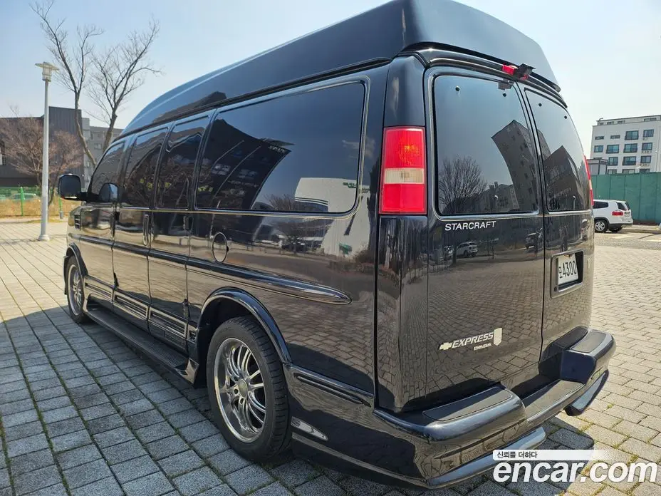 Chevrolet Express Van 2012 5.3 автомат (гидро), фото 8 Chevrolet Express Van 2012 5.3 автомат (гидро), фото 8
