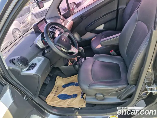 Chevrolet Spark 2015 1.0 автомат (гидро), миниатюра 4 Chevrolet Spark 2015 1.0 автомат (гидро), миниатюра 4