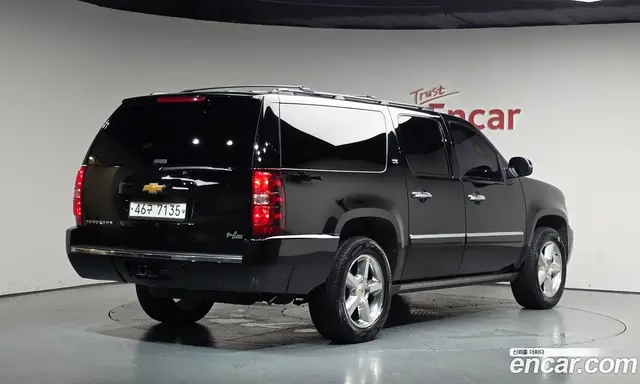 Chevrolet Surburban 2013 5.3 автомат (гидро), миниатюра 2 Chevrolet Surburban 2013 5.3 автомат (гидро), миниатюра 2