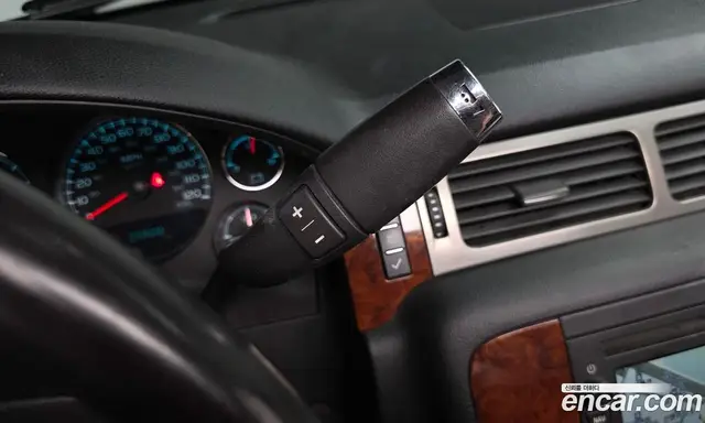 Chevrolet Surburban 2013 5.3 автомат (гидро), миниатюра 12