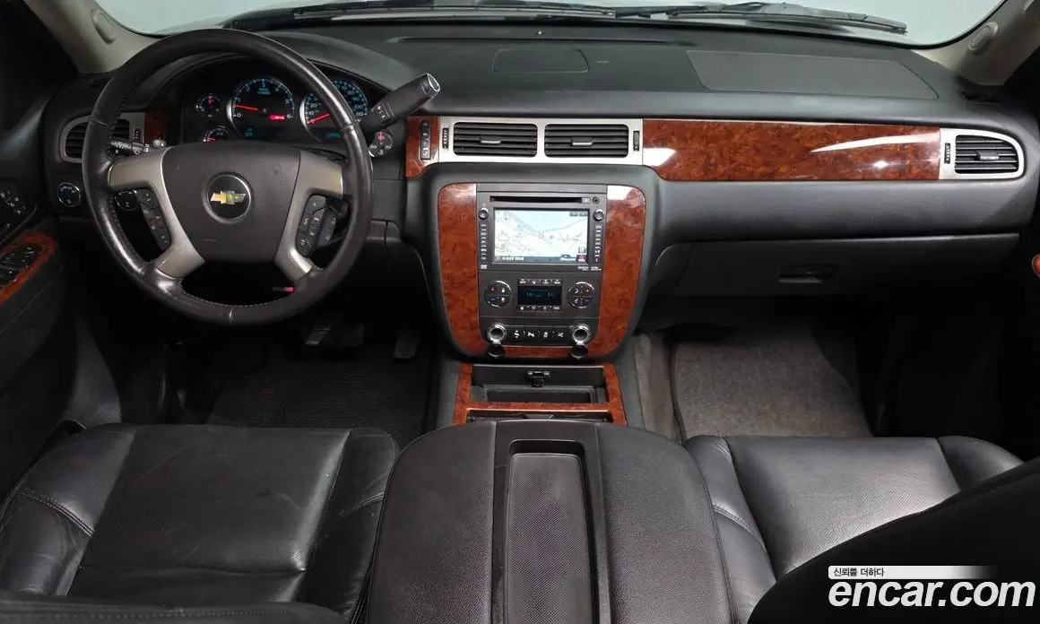 Chevrolet Surburban 2013 5.3 автомат (гидро), фото 10 Chevrolet Surburban 2013 5.3 автомат (гидро), фото 10
