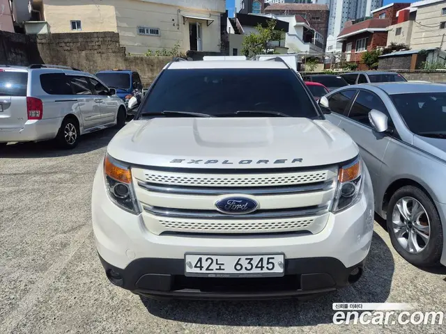 Ford Explorer, 2013, 147 600 км