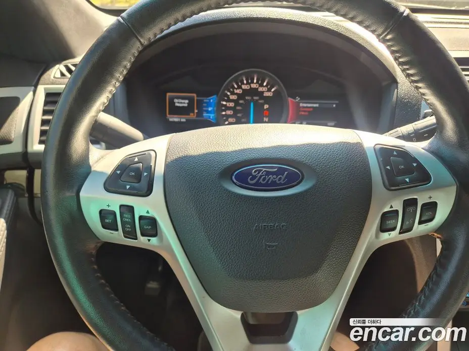 Ford Explorer 2013 3.5 автомат (гидро), фото 16 Ford Explorer 2013 3.5 автомат (гидро), фото 16