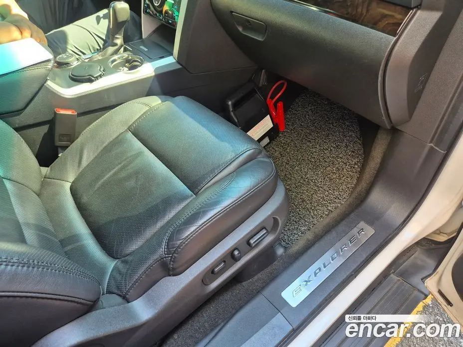 Ford Explorer 2013 3.5 автомат (гидро), фото 8 Ford Explorer 2013 3.5 автомат (гидро), фото 8