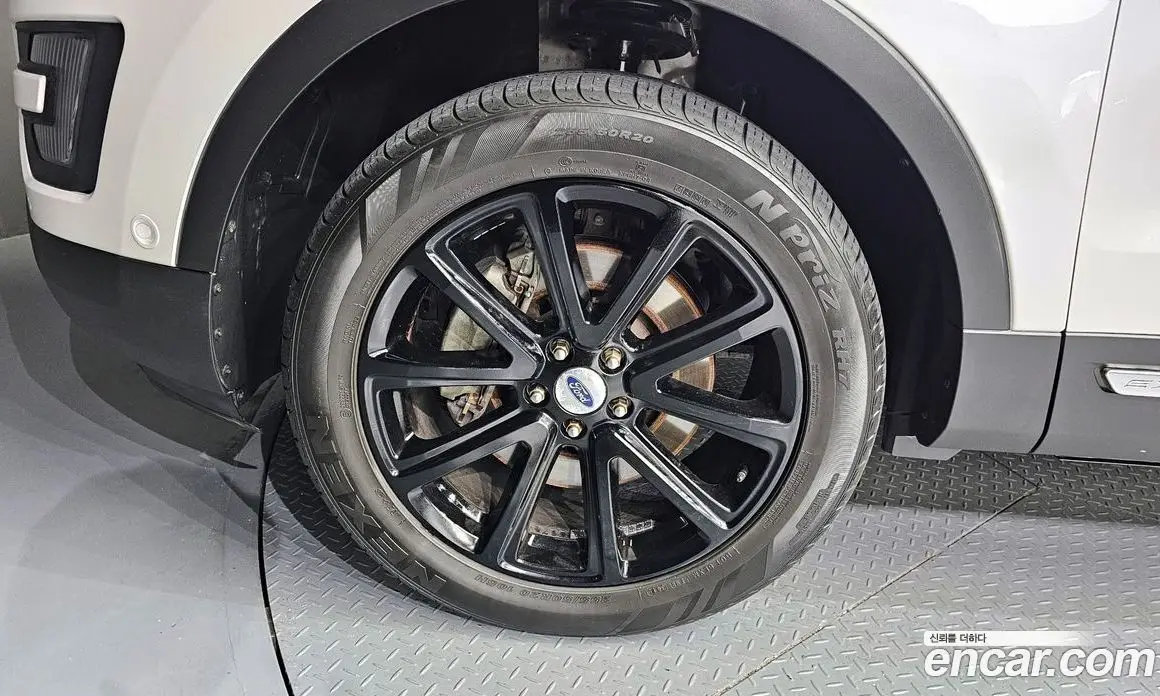 Ford Explorer 2016 2.3 автомат (гидро), фото 5 Ford Explorer 2016 2.3 автомат (гидро), фото 5