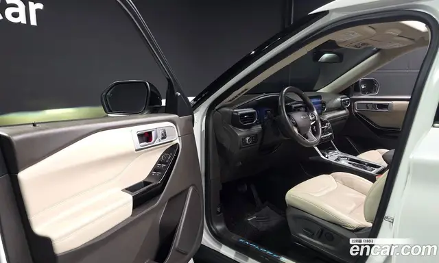 Ford Explorer 2022 3.0 автомат (гидро), миниатюра 12