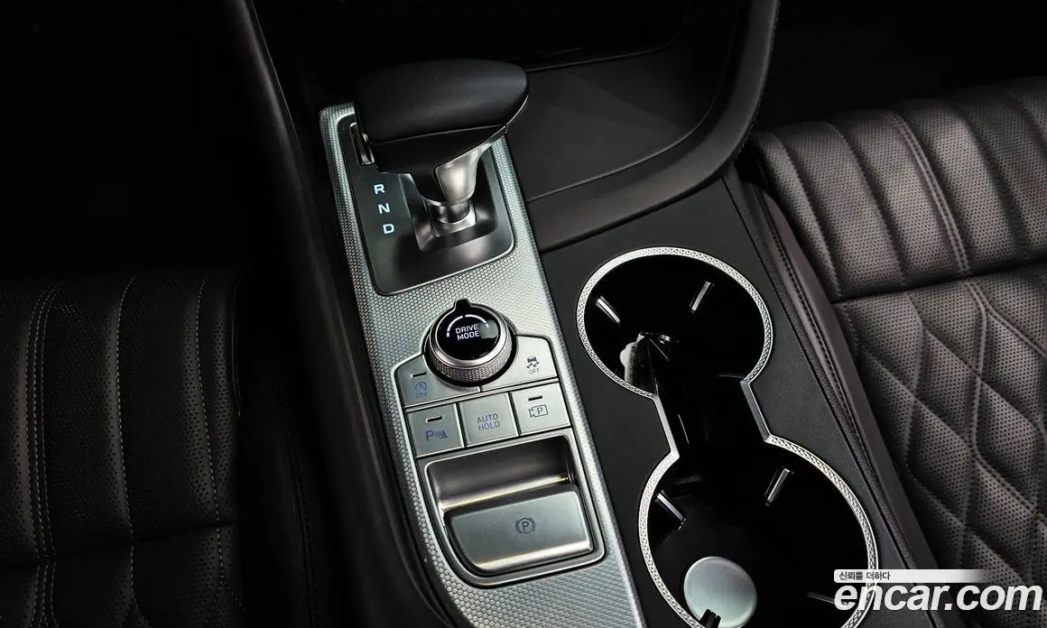 Genesis G70 2023 2.5 автомат (гидро), фото 9 Genesis G70 2023 2.5 автомат (гидро), фото 9