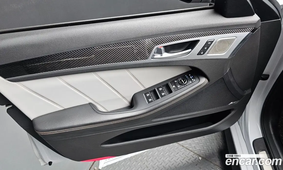 Genesis G80 2018 3.3 автомат (гидро), фото 14 Genesis G80 2018 3.3 автомат (гидро), фото 14