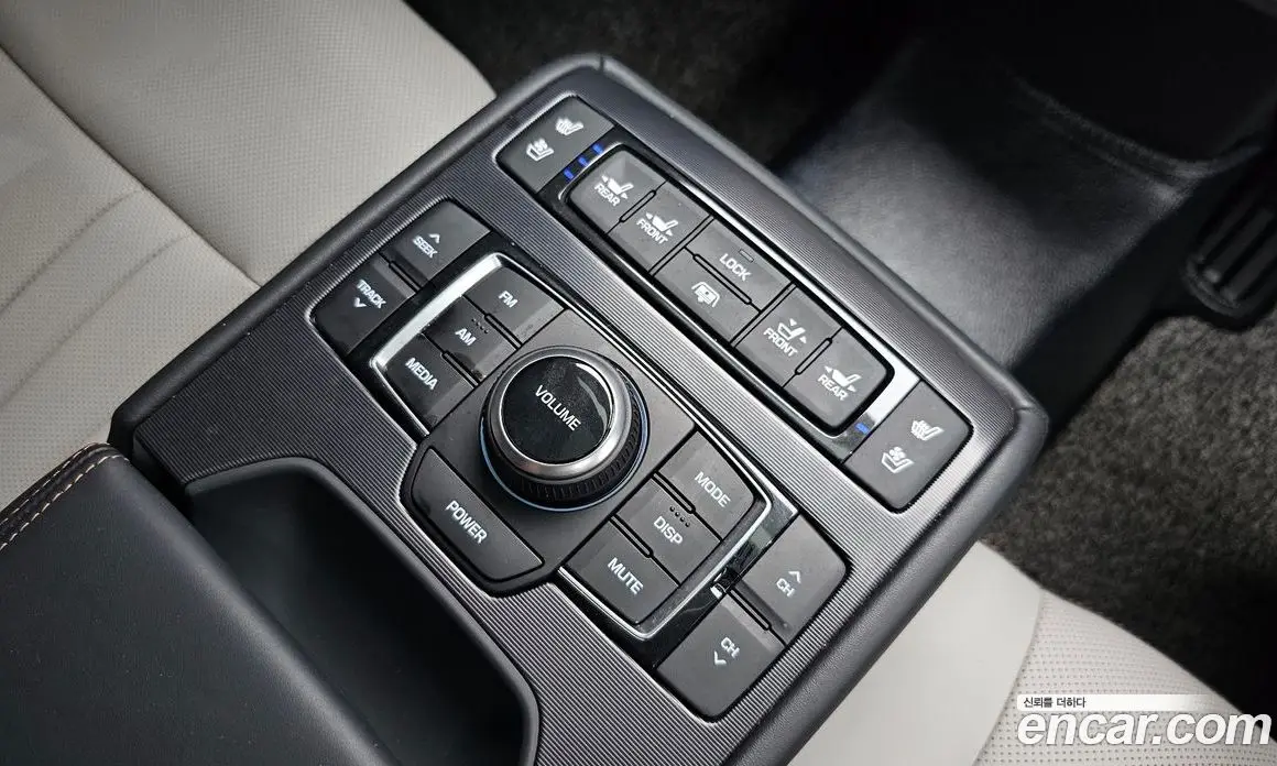 Genesis G80 2018 3.3 автомат (гидро), фото 24 Genesis G80 2018 3.3 автомат (гидро), фото 24