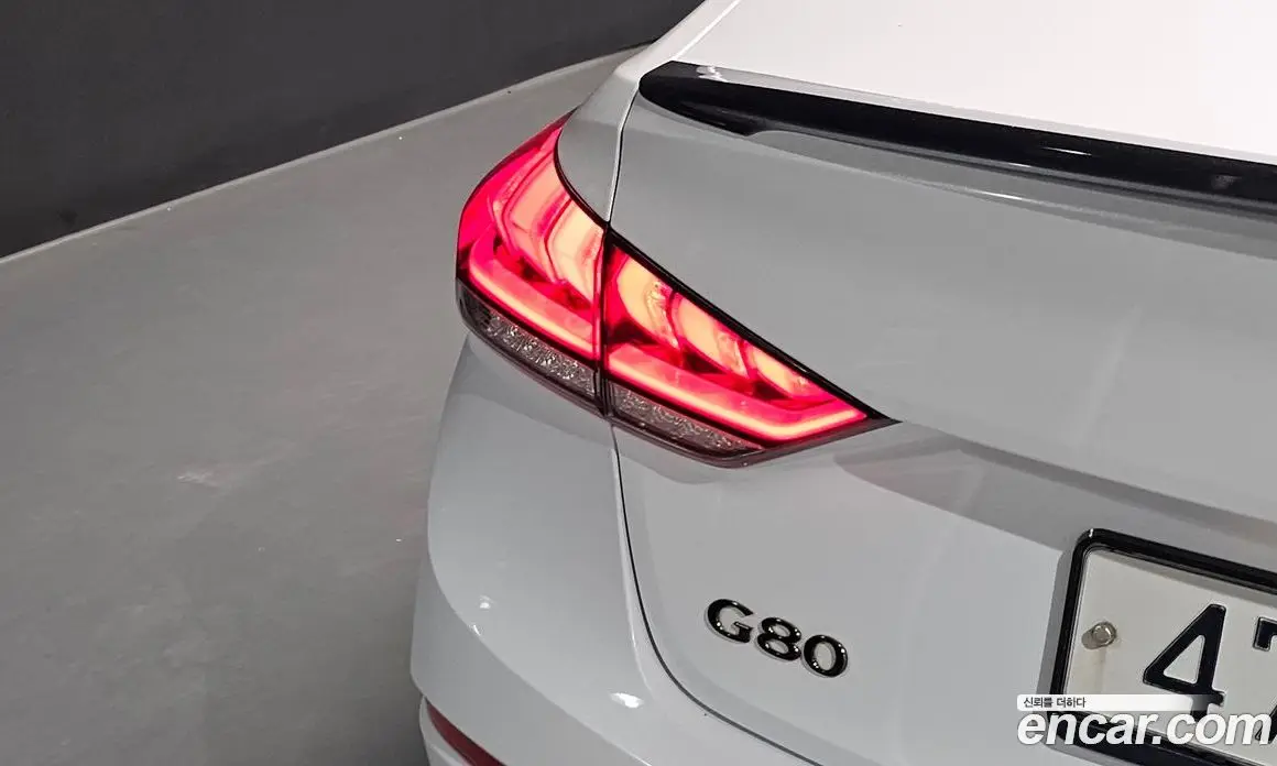 Genesis G80 2018 3.3 автомат (гидро), фото 9 Genesis G80 2018 3.3 автомат (гидро), фото 9