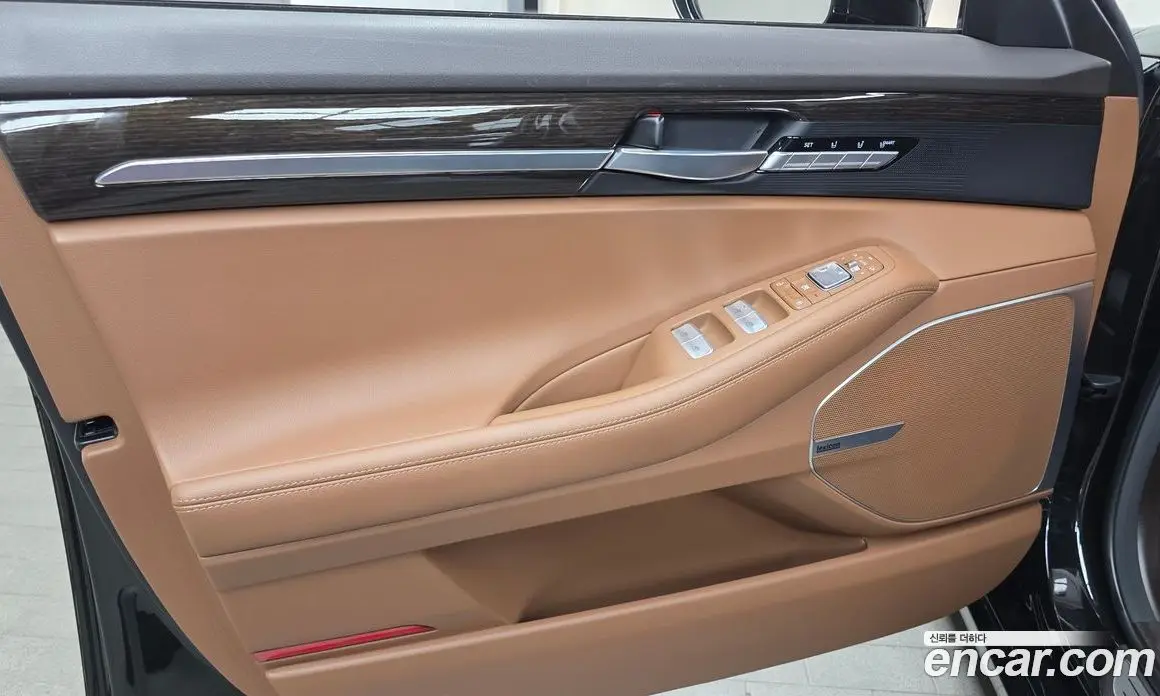 Genesis G90 2019 3.8 автомат (гидро), фото 13 Genesis G90 2019 3.8 автомат (гидро), фото 13