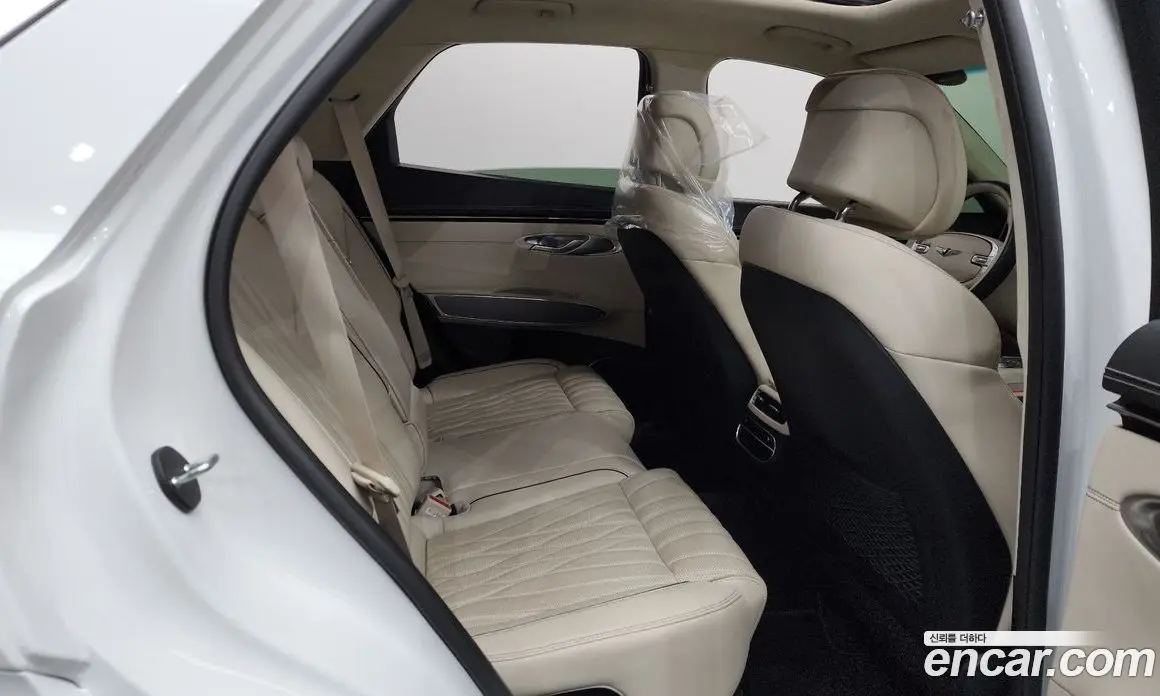 Genesis GV70 2022 2.5 автомат (гидро), фото 26 Genesis GV70 2022 2.5 автомат (гидро), фото 26