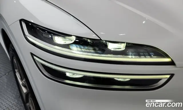 Genesis GV70 2022 2.5 автомат (гидро), миниатюра 8 Genesis GV70 2022 2.5 автомат (гидро), миниатюра 8