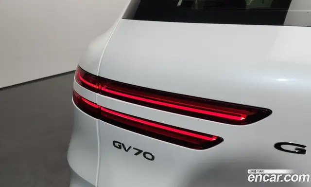 Genesis GV70 2022 2.5 автомат (гидро), миниатюра 9 Genesis GV70 2022 2.5 автомат (гидро), миниатюра 9