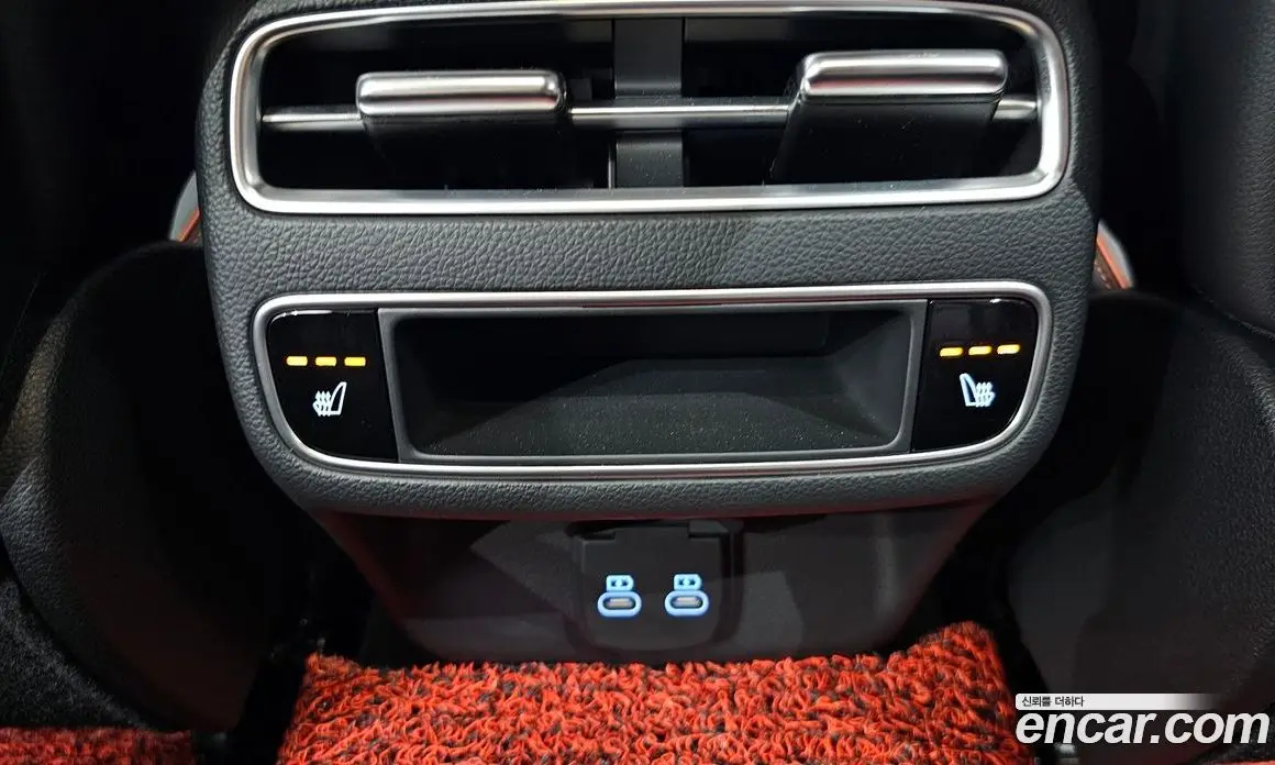 Genesis GV70 2025 2.5 автомат (гидро), фото 31 Genesis GV70 2025 2.5 автомат (гидро), фото 31