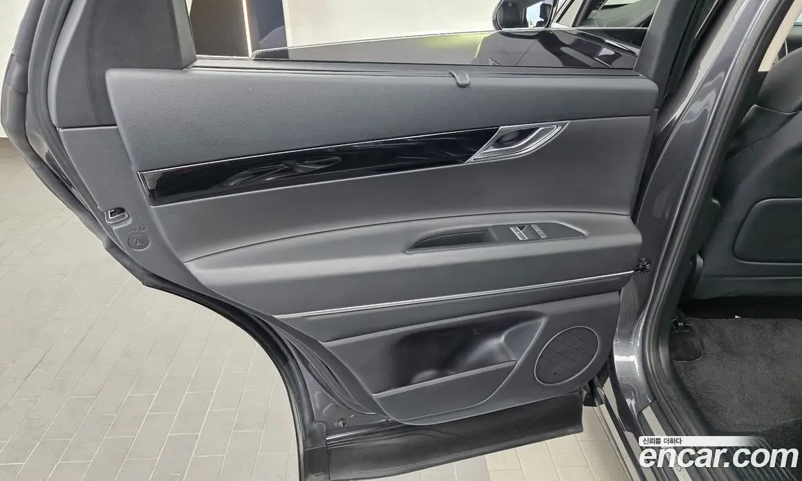 Genesis GV80 2021 2.5 автомат (гидро), фото 15 Genesis GV80 2021 2.5 автомат (гидро), фото 15