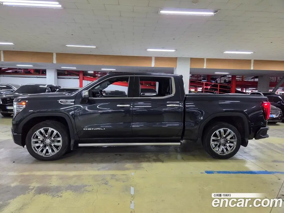GMC Sierra 2023 6.2 автомат (гидро), фото 3
