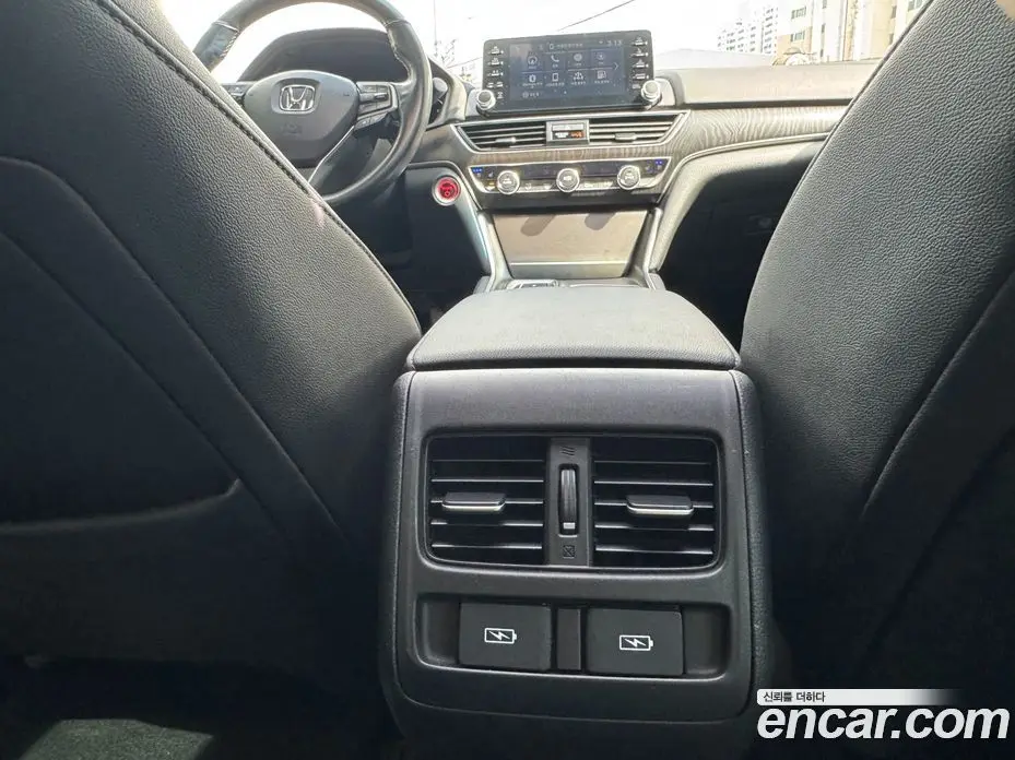 Honda Accord 2021 2.0 автомат (гидро), фото 17 Honda Accord 2021 2.0 автомат (гидро), фото 17