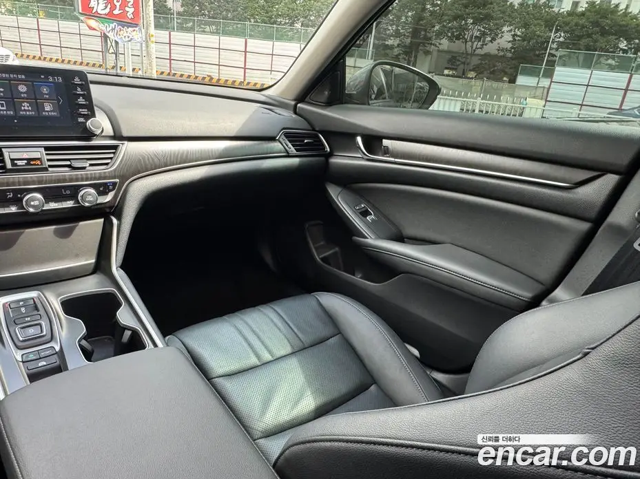 Honda Accord 2021 2.0 автомат (гидро), фото 18 Honda Accord 2021 2.0 автомат (гидро), фото 18