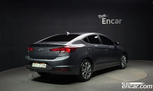 Hyundai Avante 2019 1.6 автомат (гидро), миниатюра 2 Hyundai Avante 2019 1.6 автомат (гидро), миниатюра 2