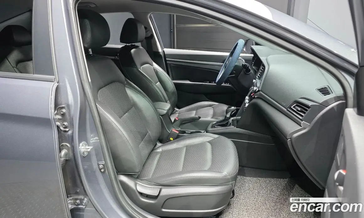 Hyundai Avante 2019 1.6 автомат (гидро), фото 17 Hyundai Avante 2019 1.6 автомат (гидро), фото 17