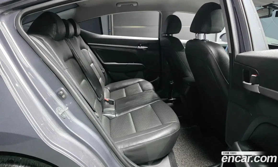 Hyundai Avante 2019 1.6 автомат (гидро), фото 18 Hyundai Avante 2019 1.6 автомат (гидро), фото 18
