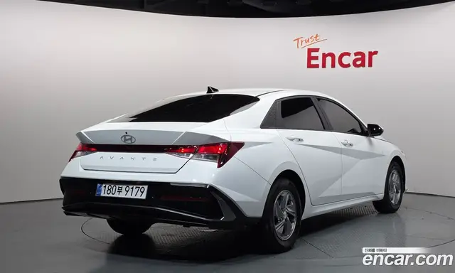 Hyundai Avante 2024 1.6 автомат (гидро), миниатюра 2