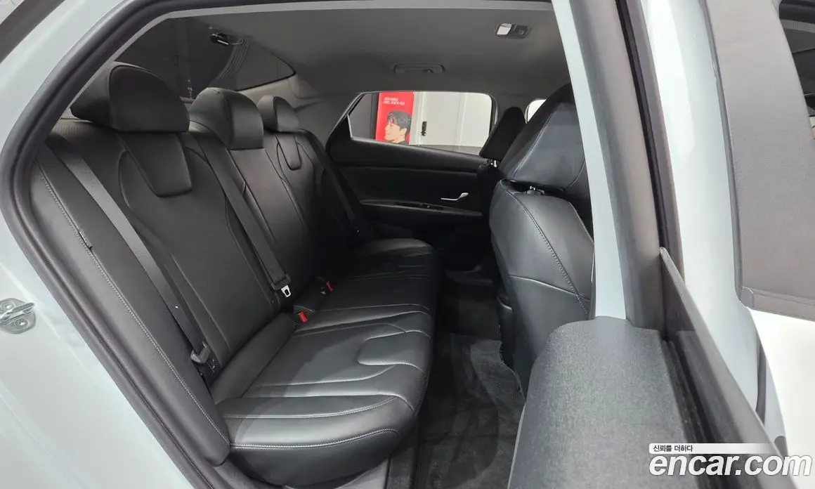 Hyundai Avante 2024 1.6 автомат (гидро), фото 25
