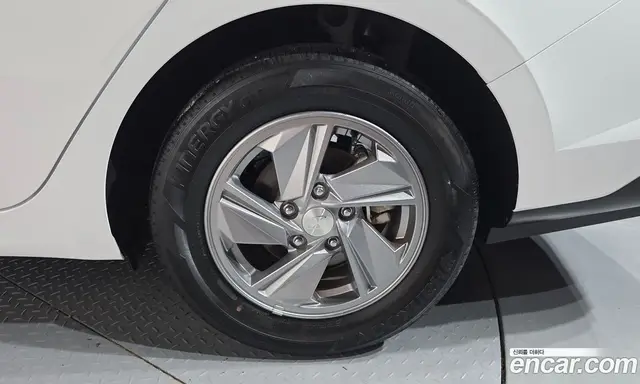 Hyundai Avante 2024 1.6 автомат (гидро), миниатюра 7