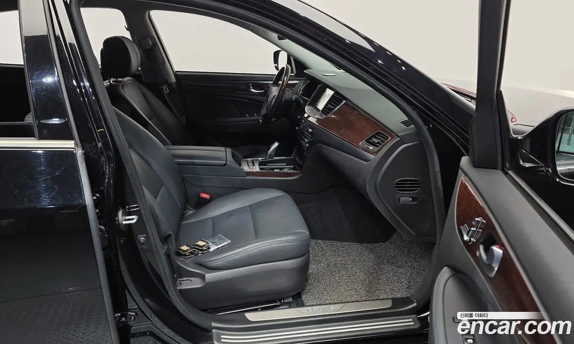 Hyundai Equus 2014 3.8 автомат (гидро), фото 17 Hyundai Equus 2014 3.8 автомат (гидро), фото 17