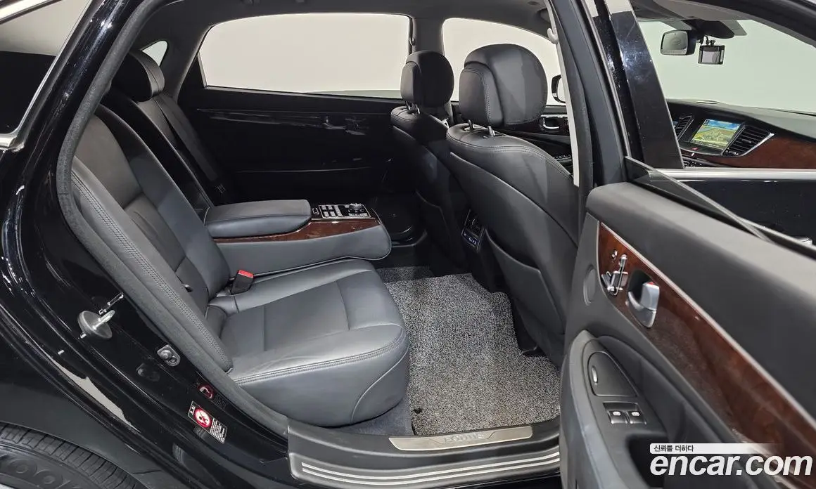 Hyundai Equus 2014 3.8 автомат (гидро), фото 18 Hyundai Equus 2014 3.8 автомат (гидро), фото 18