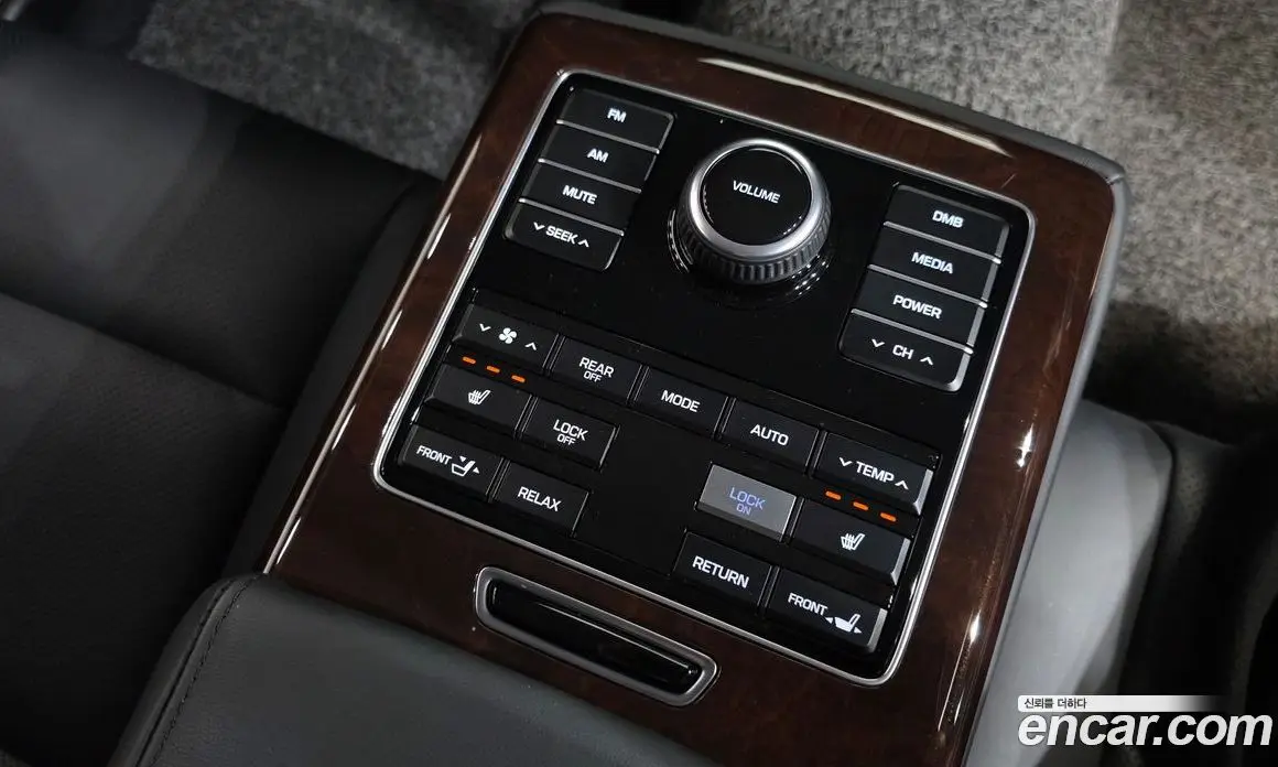 Hyundai Equus 2014 3.8 автомат (гидро), фото 25 Hyundai Equus 2014 3.8 автомат (гидро), фото 25