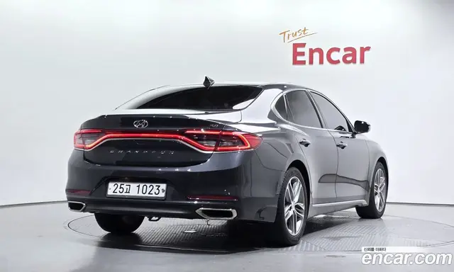 Hyundai Grandeur 2017 3.0 автомат (гидро), миниатюра 2 Hyundai Grandeur 2017 3.0 автомат (гидро), миниатюра 2