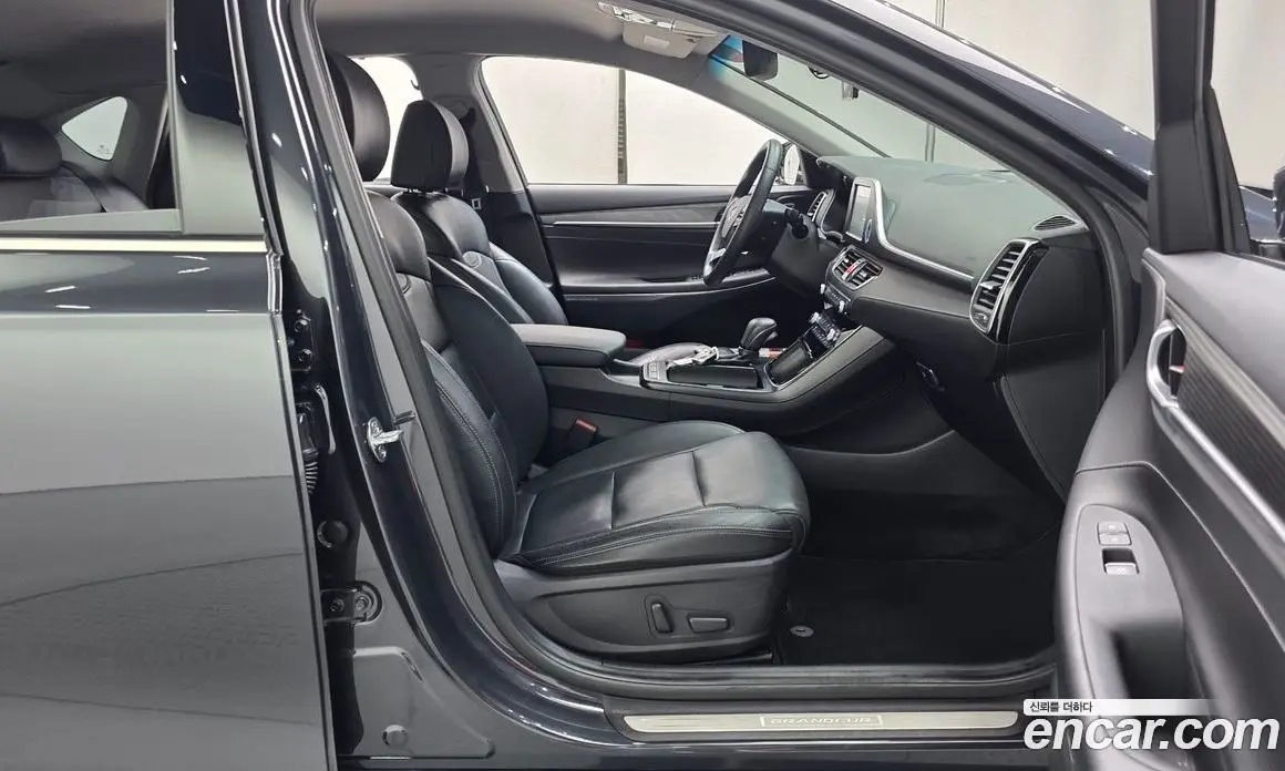 Hyundai Grandeur 2017 3.0 автомат (гидро), фото 11 Hyundai Grandeur 2017 3.0 автомат (гидро), фото 11