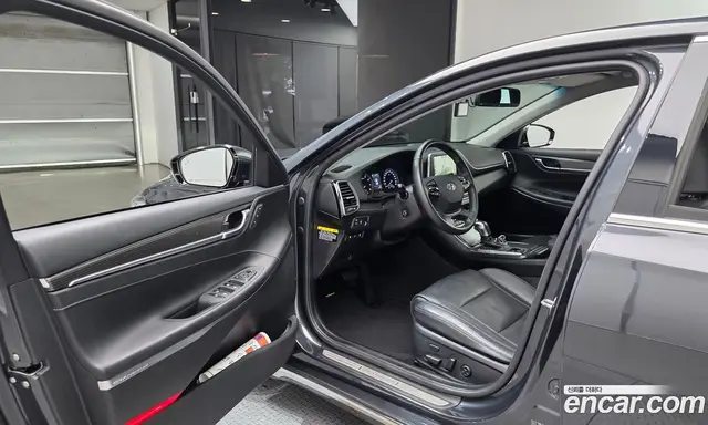 Hyundai Grandeur 2017 3.0 автомат (гидро), миниатюра 10 Hyundai Grandeur 2017 3.0 автомат (гидро), миниатюра 10