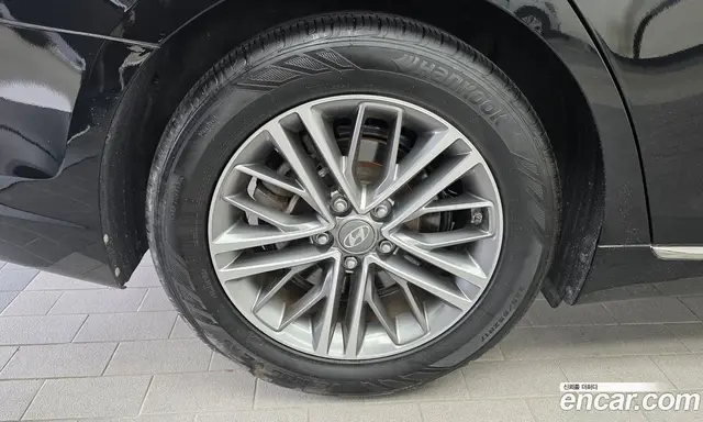 Hyundai Grandeur 2019 2.4 автомат (гидро), миниатюра 5 Hyundai Grandeur 2019 2.4 автомат (гидро), миниатюра 5