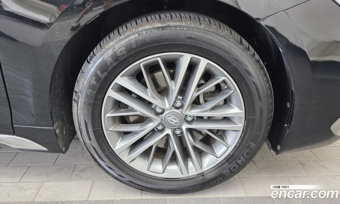 Hyundai Grandeur 2019 2.4 автомат (гидро), фото 7 Hyundai Grandeur 2019 2.4 автомат (гидро), фото 7