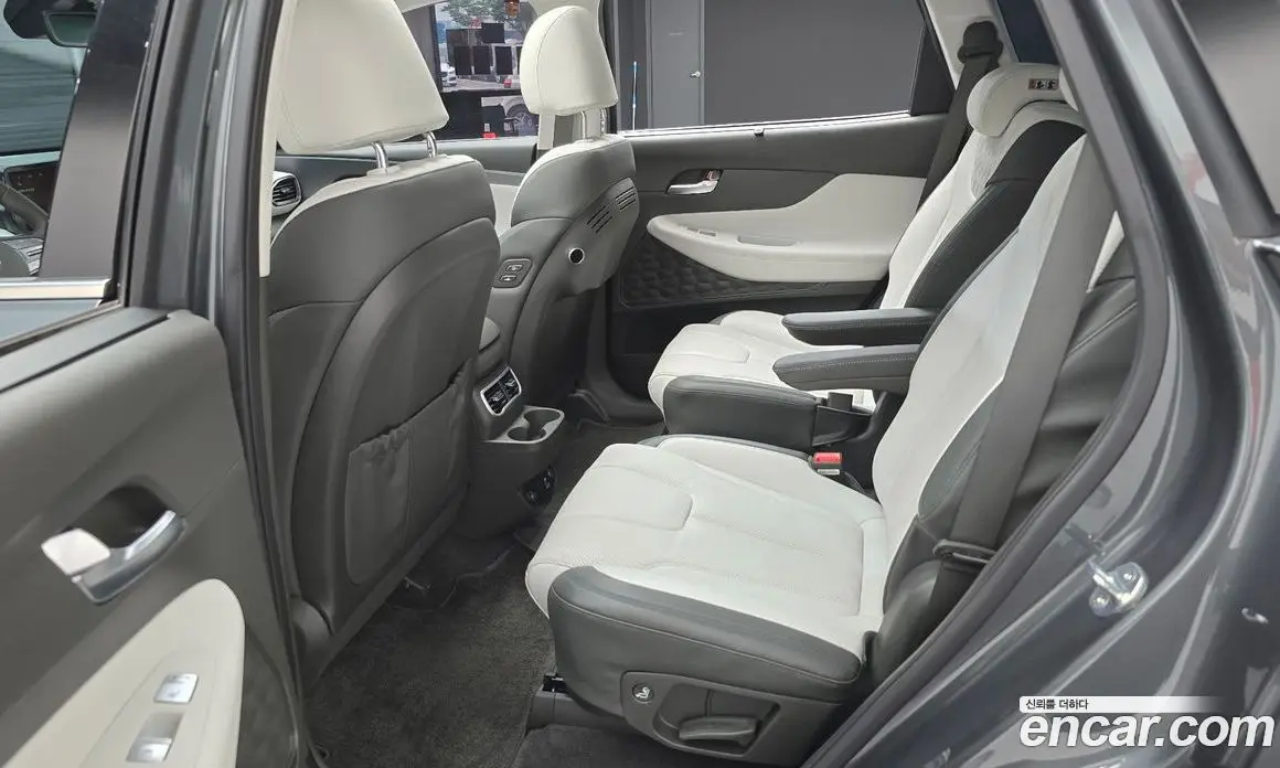 Hyundai Santa Fe 2022 1.6 автомат (гидро), фото 18 Hyundai Santa Fe 2022 1.6 автомат (гидро), фото 18