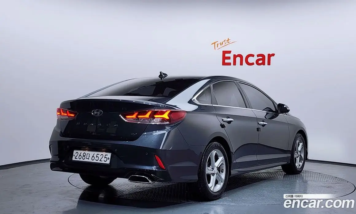 Hyundai Sonata 2017 2.0 автомат (гидро), фото 2 Hyundai Sonata 2017 2.0 автомат (гидро), фото 2