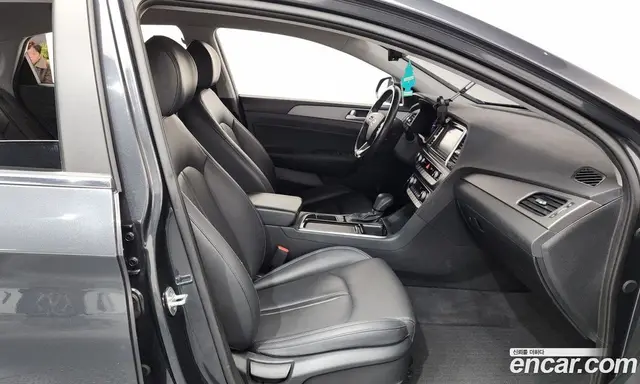 Hyundai Sonata 2017 2.0 автомат (гидро), миниатюра 11 Hyundai Sonata 2017 2.0 автомат (гидро), миниатюра 11