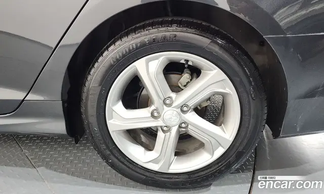 Hyundai Sonata 2017 2.0 автомат (гидро), миниатюра 5 Hyundai Sonata 2017 2.0 автомат (гидро), миниатюра 5
