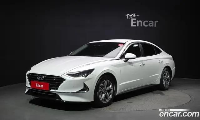 Hyundai Sonata 2019 2.0 автомат (гидро), миниатюра 1 Hyundai Sonata 2019 2.0 автомат (гидро), миниатюра 1